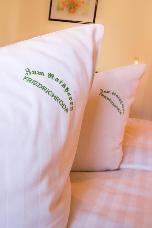 Pension Zum-Ratsherrn Фридрихрода Номер фото